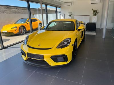 Porsche 718 Cayman GT4 4.0L (420 HP) A/T