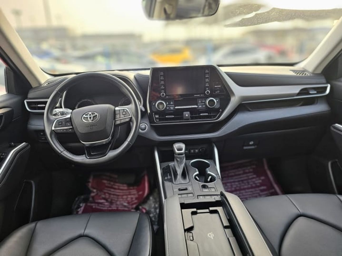 Toyota Highlander XLE-Non Hybrid-3.5L-AWD-LHD-American specs-6 Cylinders-petrol-Automatic-7 Seats-5 Doors