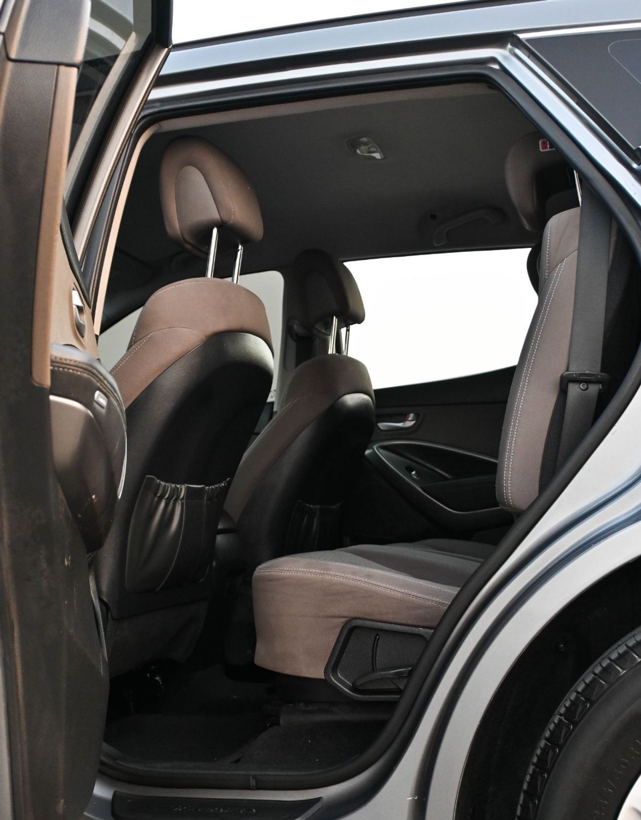 Hyundai Santa Fe HYUNDAI SANTAFE _ GL 2.4L _ GCC IN EXCELLENT CONDITION