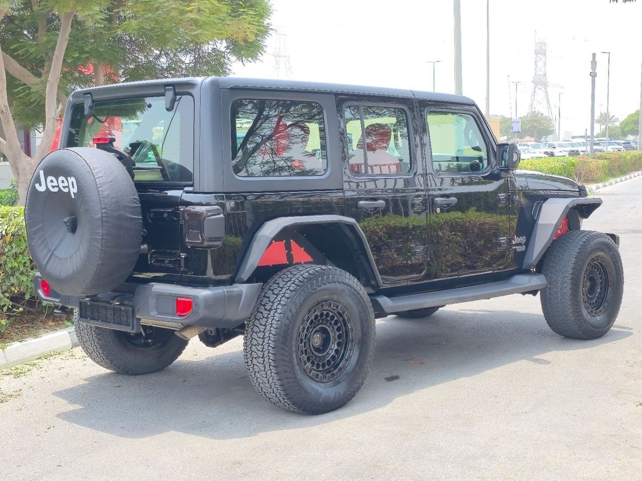 Jeep Wrangler Unlimited Sport 3.6L A/T 2020 GCC WITH WARRANTY LIFT KIT IN MINT CONDITION