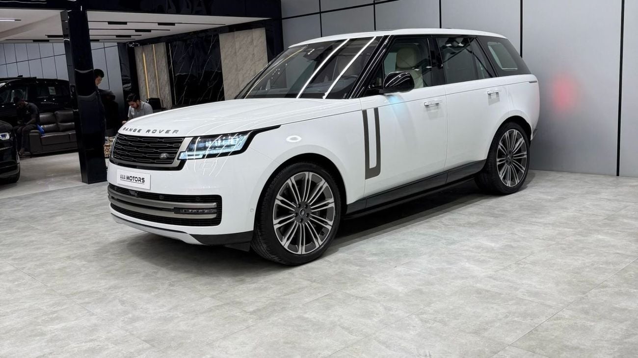 Land Rover Range Rover HSE P530 4.4L | V8 | GCC Specs | Warranty & Service Contract Until 2027