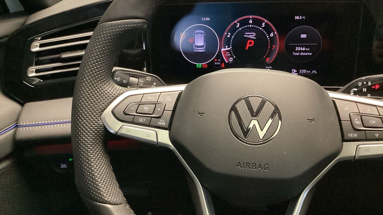 Volkswagen Tiguan R-LINE | Guaranteed Warranty | 0 Down Payment