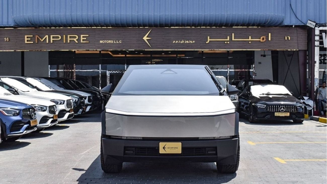 تسلا سايبرتراك Tesla Cybertruck / 2024