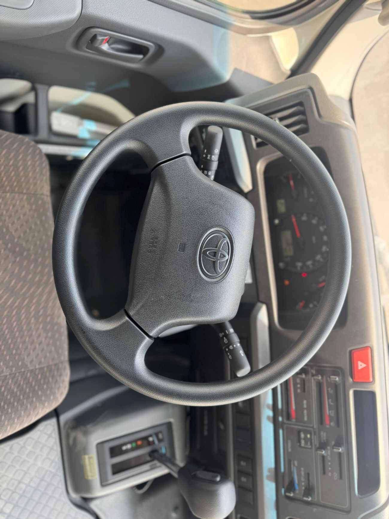 Toyota Coaster TOYTA COASTER 2.8L 2025 GCC