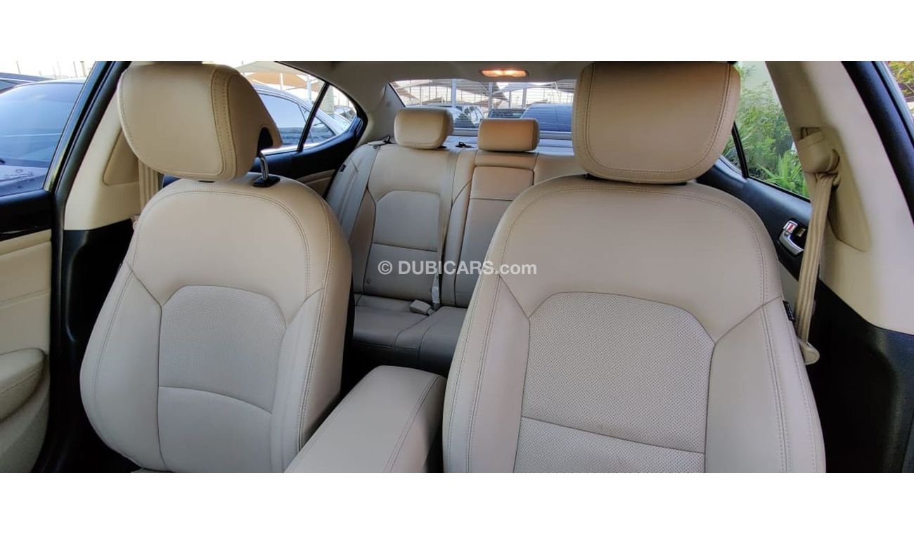 كيا كادنزا KIA cadenza 2014 , full option perfect condition