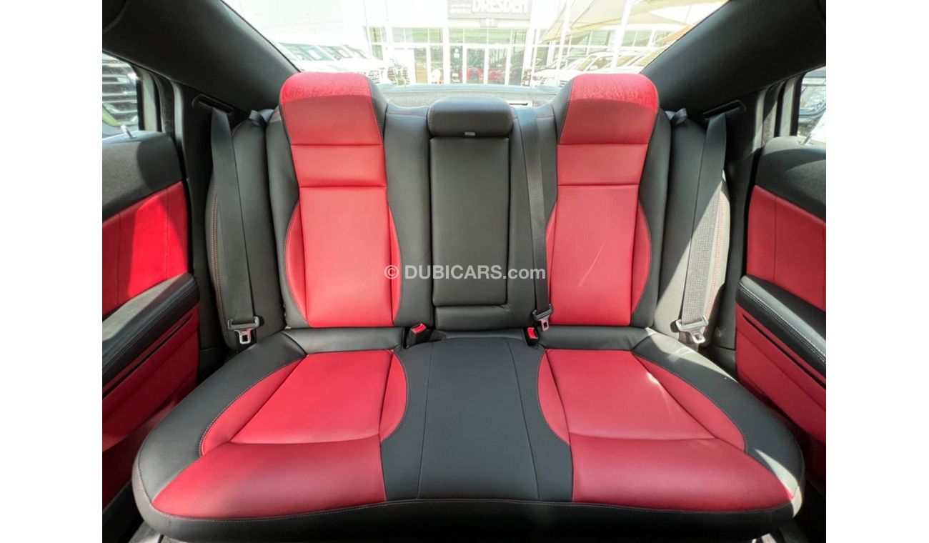 Dodge Challenger Dodge Charger SXT+ /2018 / USA