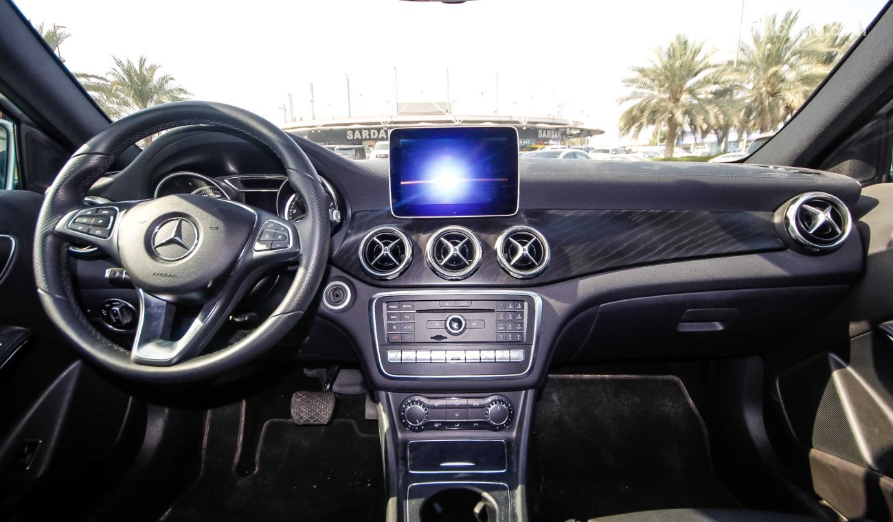 Mercedes-Benz GLA 250 4 Matic