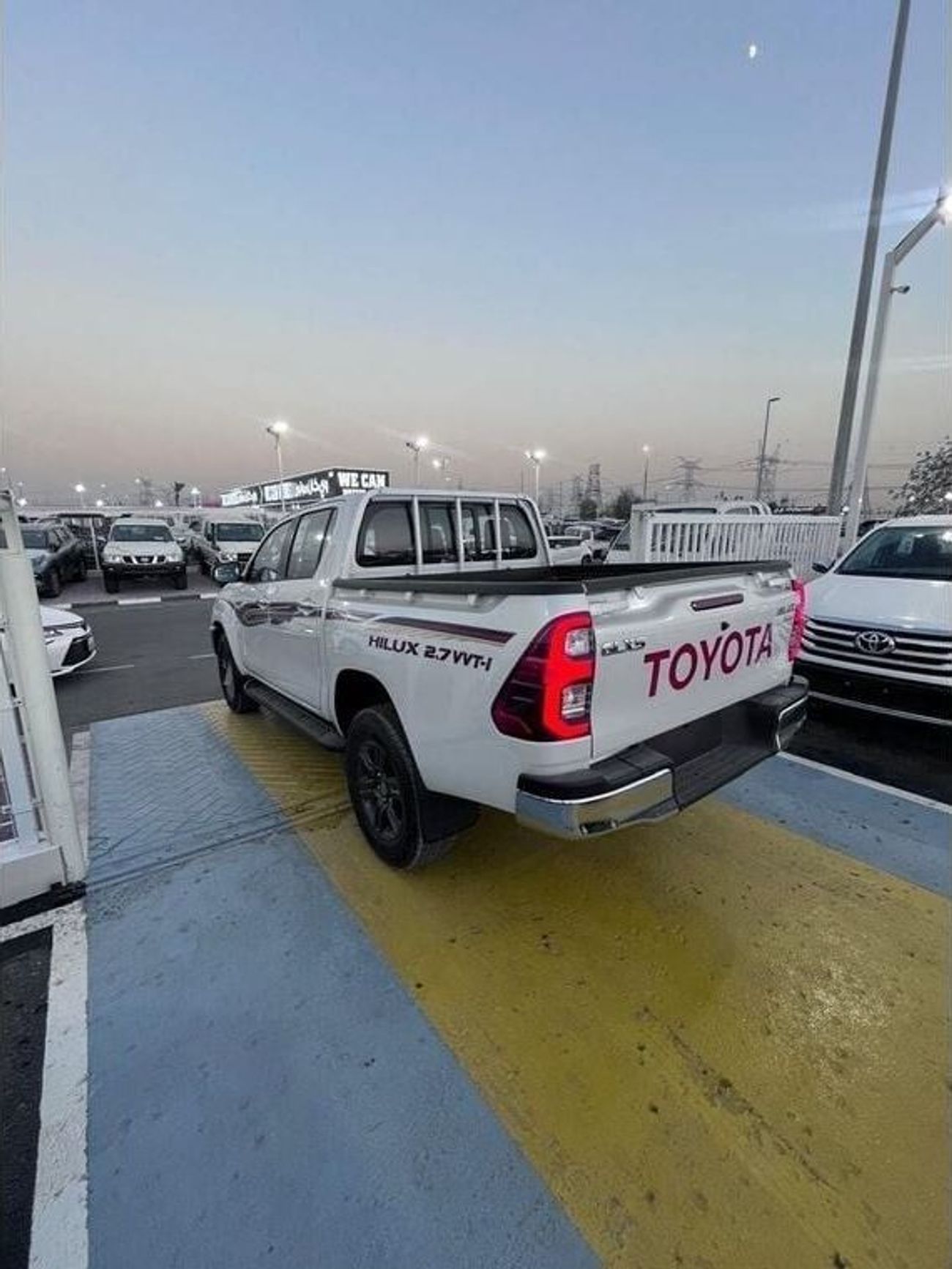 تويوتا هيلوكس GXL-S 2.7L PETROL A/T 4WD OMAN SPECS