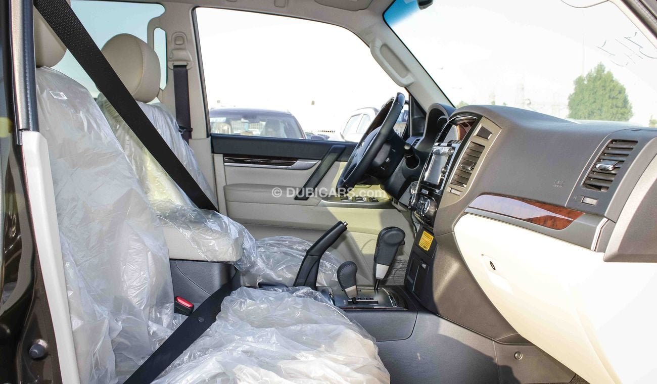 ميتسوبيشي باجيرو GLS V6