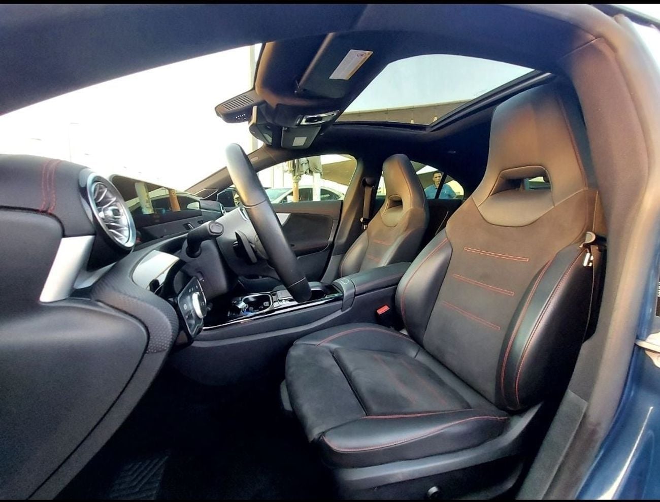 مرسيدس بنز CLA 250 PREMIUM PLUS 2.0L