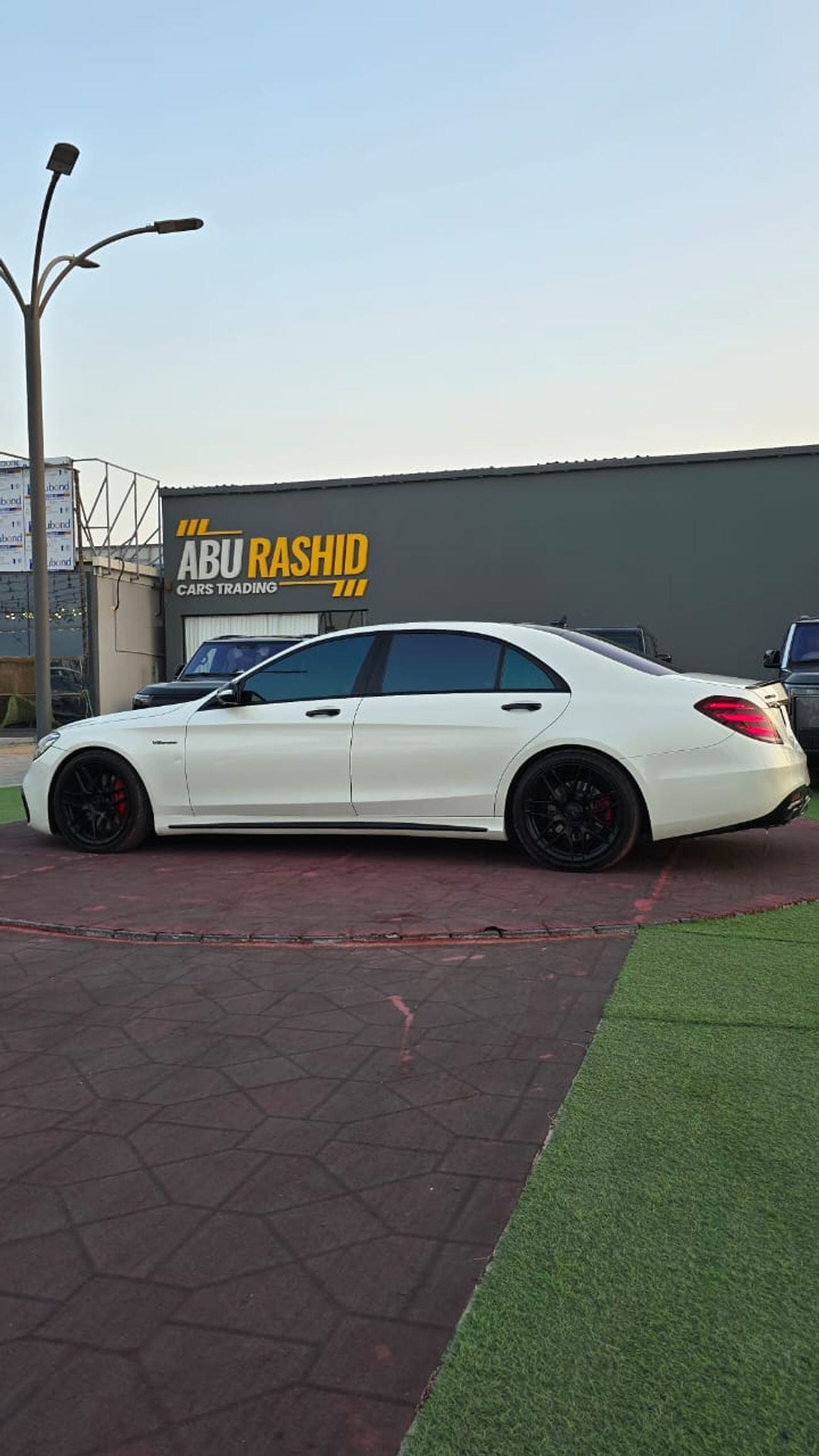 مرسيدس بنز S 550