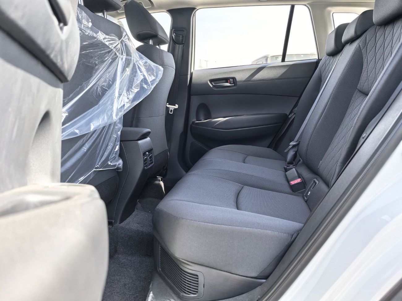 Toyota Corolla Cross 2025 TOYOTA COROLLA CROSS 2.0L HYBRID FULL OPTION (CHINESE SPEC)