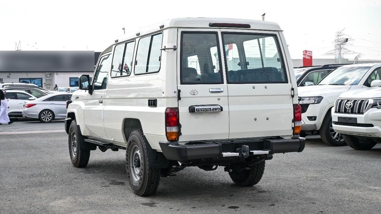 تويوتا لاند كروزر 70 LC 78 HARDTOP 2.8L MT