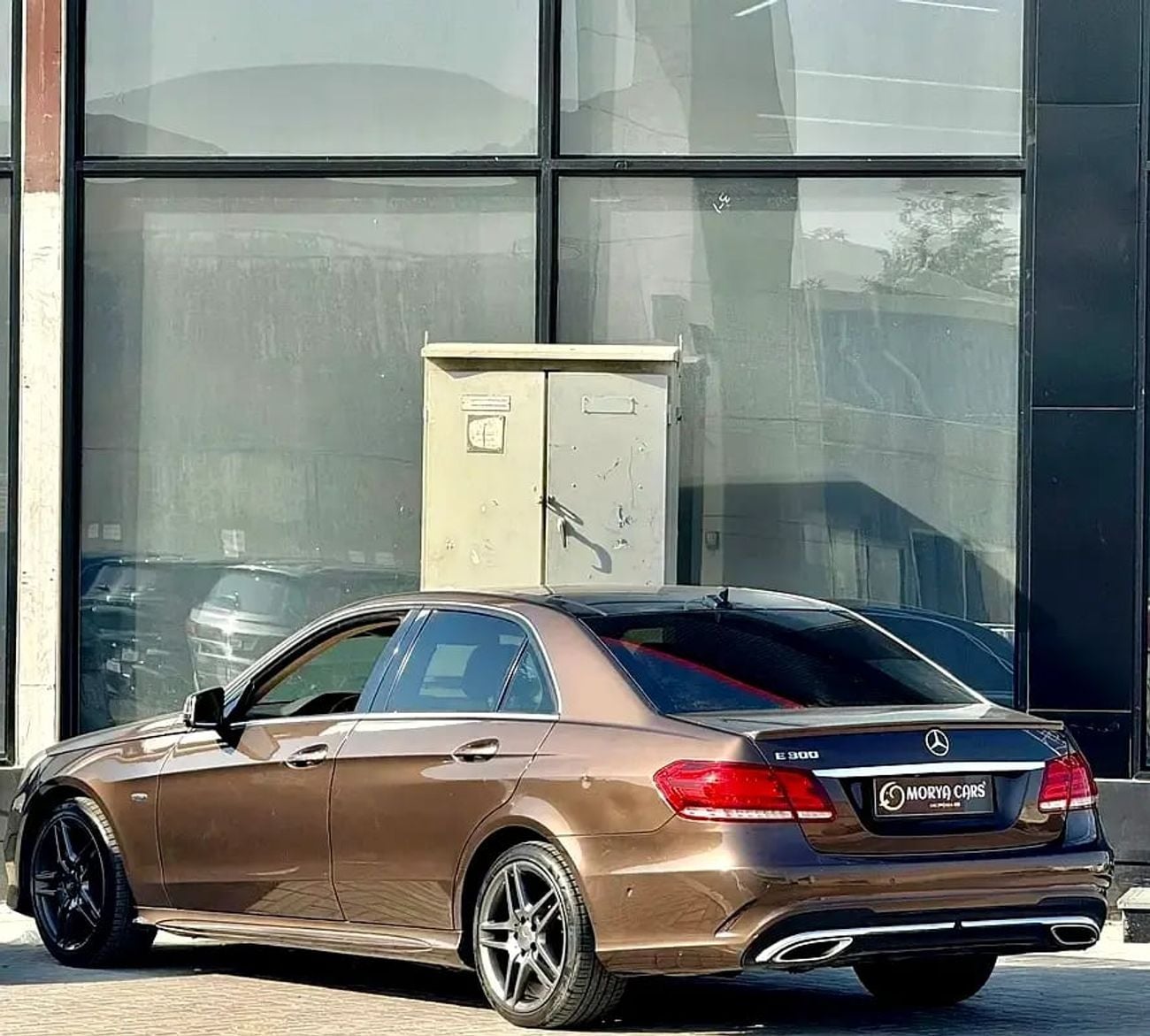 مرسيدس بنز E300 Premium 2.0L