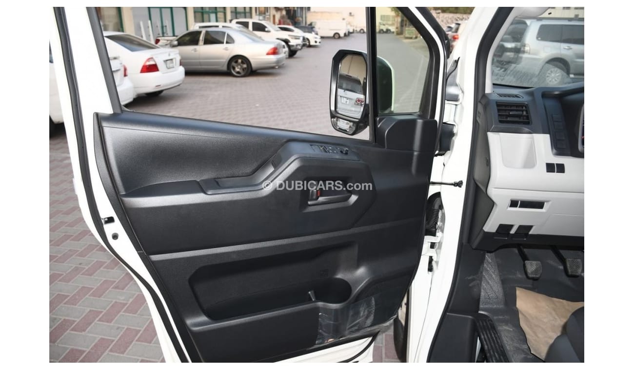 تويوتا هاياس Toyota Hiace 3.5 Petrol Highroof Passenger Van with Heater