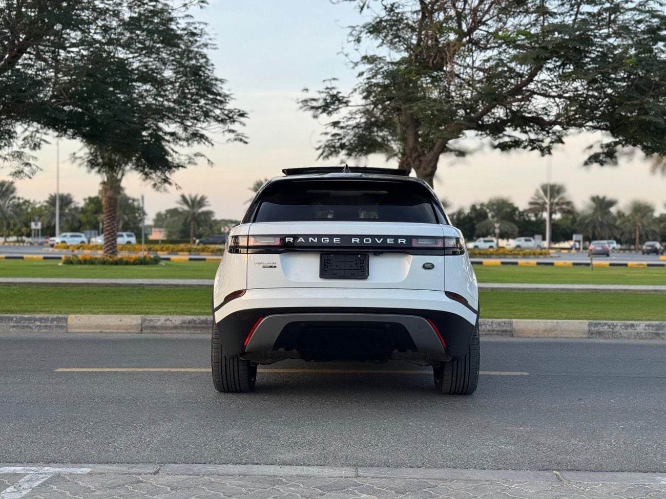 لاند روفر رينج روفر فيلار P250 S 2.0L Petrol