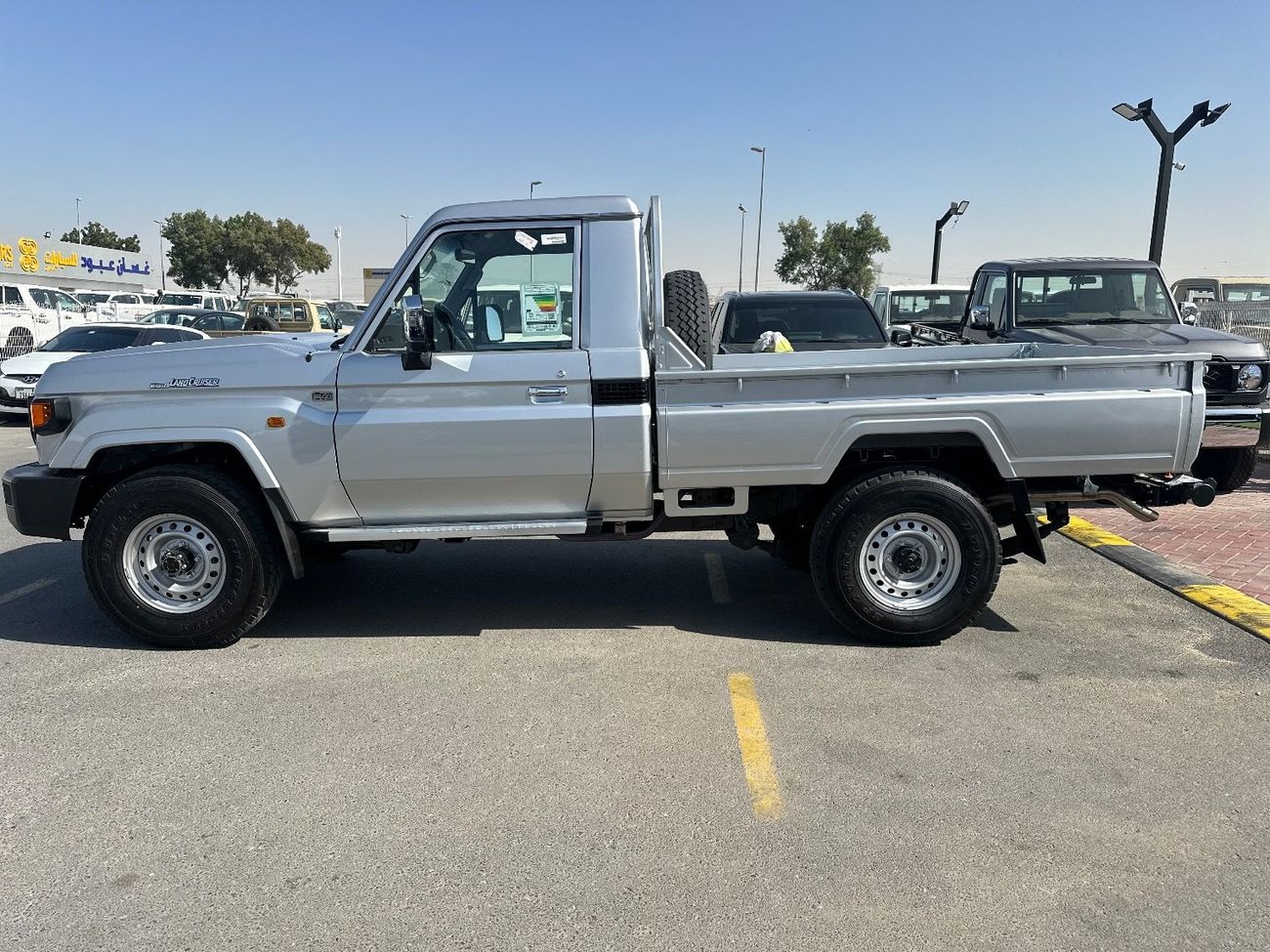 Toyota Land Cruiser Pick Up Std 4.0L Single Cab Utility 4WD