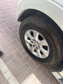 ميتسوبيشي باجيرو Platinum 3.5L