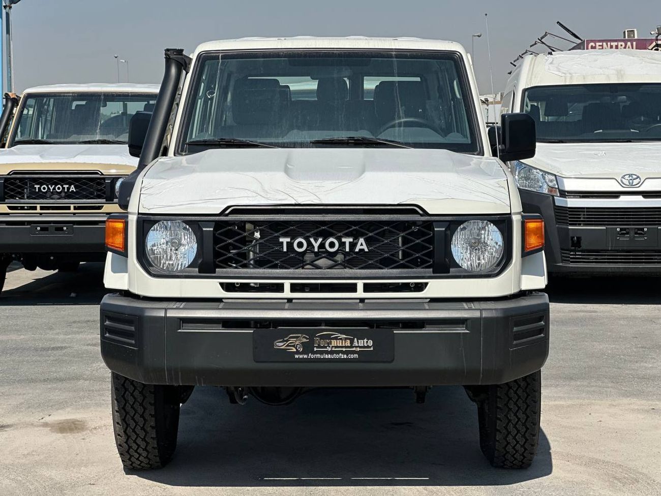 Toyota Land Cruiser 70 LC76 4.2L DSL M/T // 2025 // STD Option With Power Windows , 9 Seats // Special Offer // By Formula