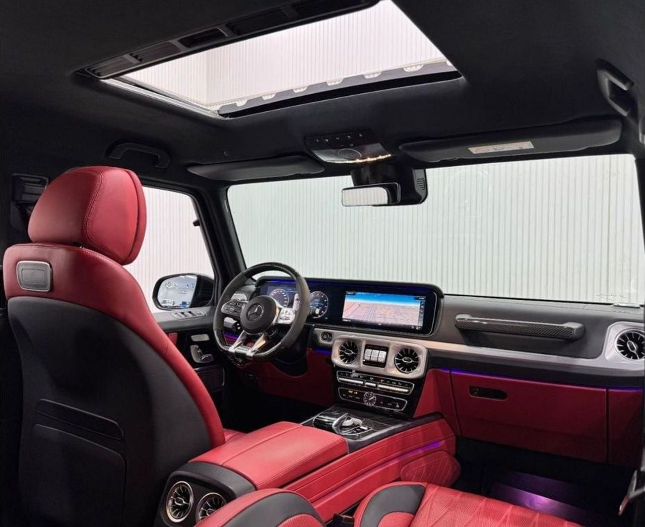 مرسيدس بنز G 63 AMG Std 4.0L 2020 Mercedes Benz G63 AMG, Warranty, Just Been Service, Carbon Fiber Package, Fully Loaded