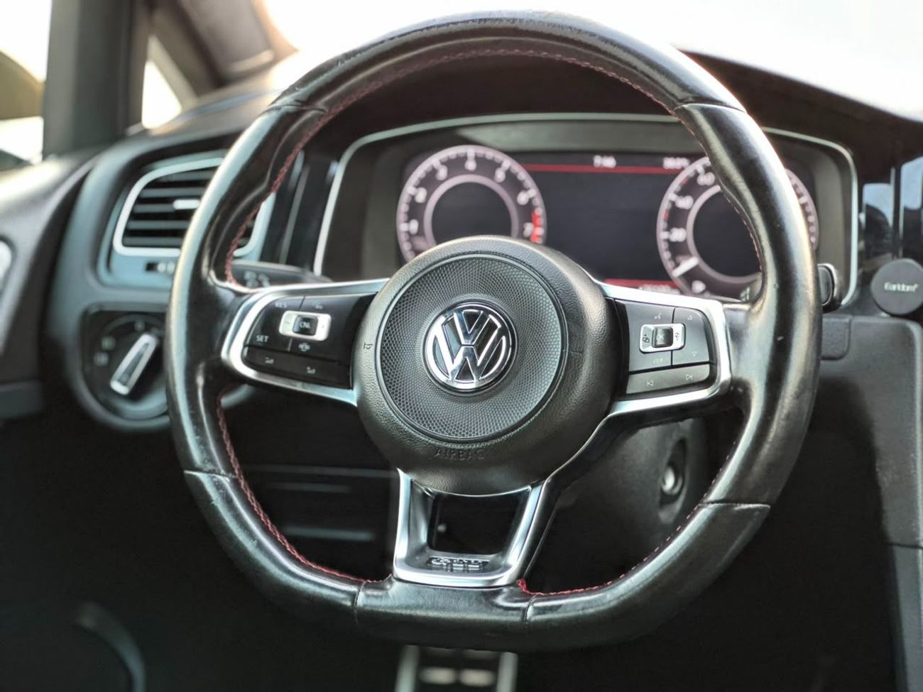 Volkswagen Golf GTI SE
