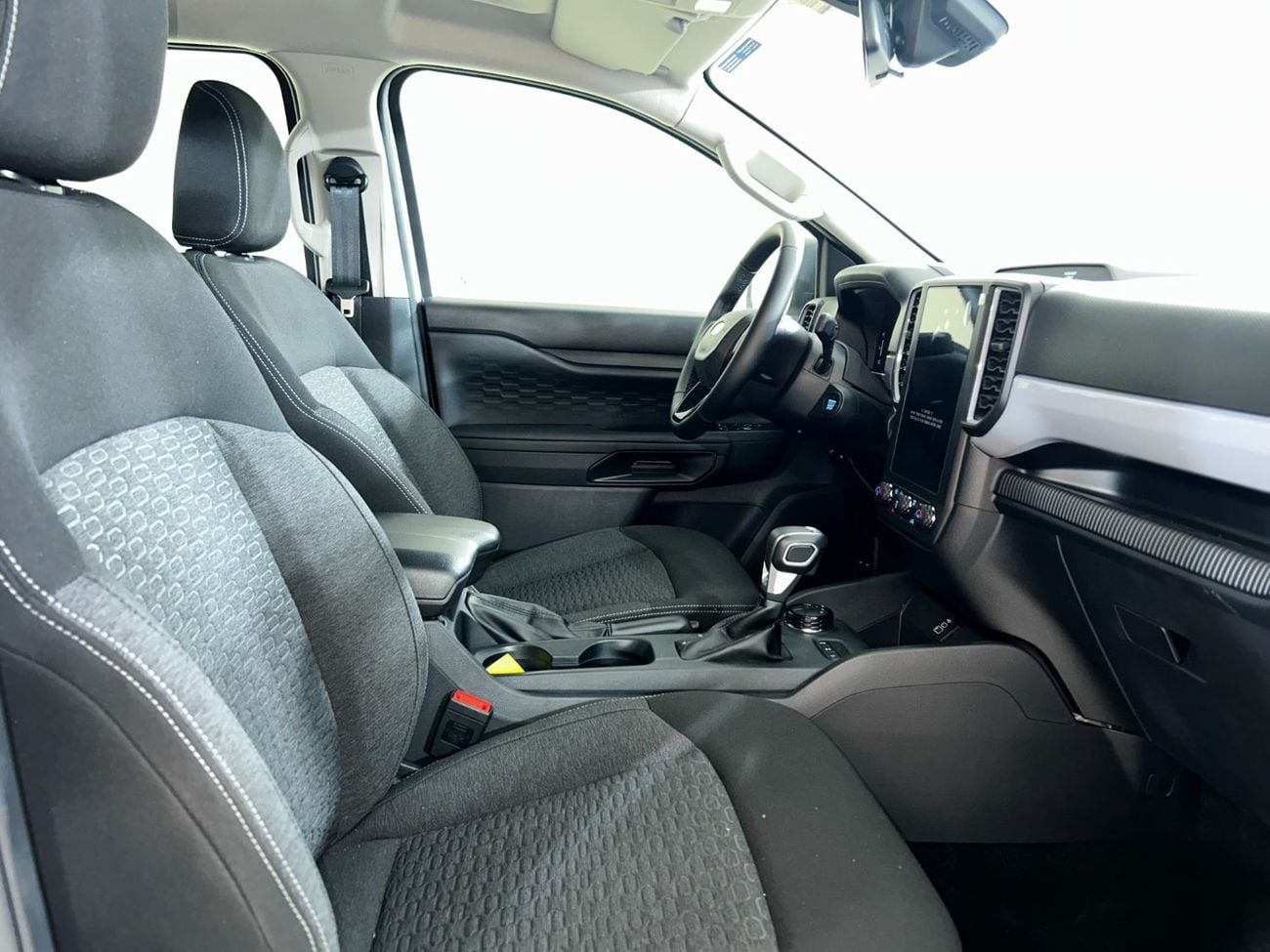 Ford Ranger RDD3424 / FREE Insurance + Registration / AL TAYER MOTORS AL QOUZ SHOWROOM