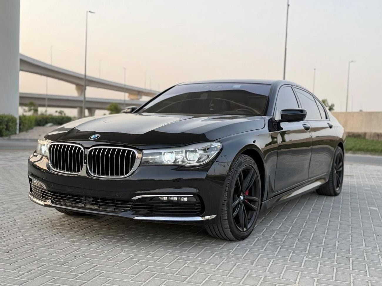 BMW 740Li M SPORT PACK