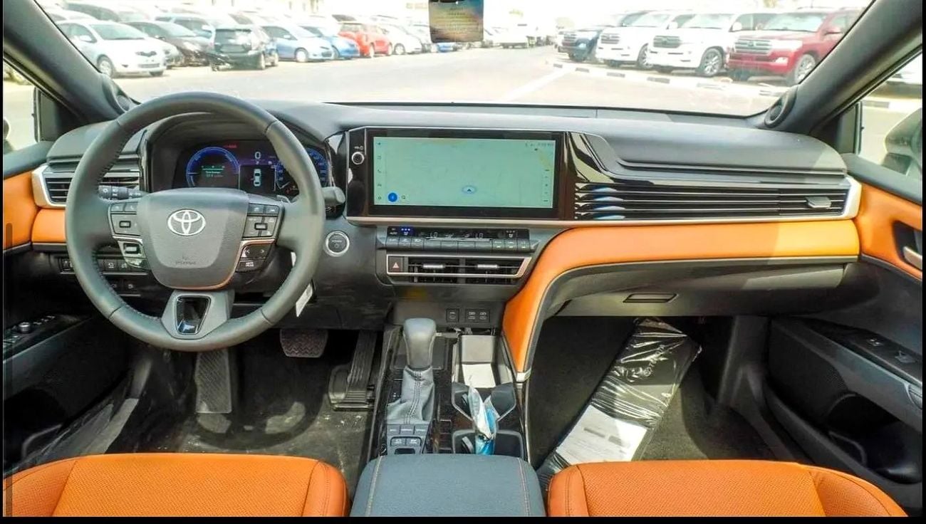 Toyota Camry LUMIERE HEV 2.5L HUBRID GCC SAUDI SPEC