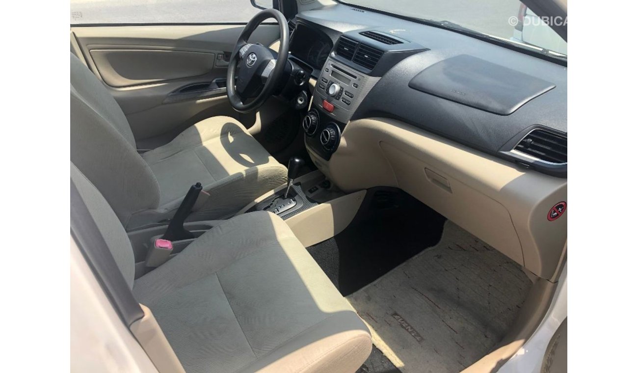 تويوتا أفانزا Toyota Avanza 7 seater,Model:2015. Only done 74000 km