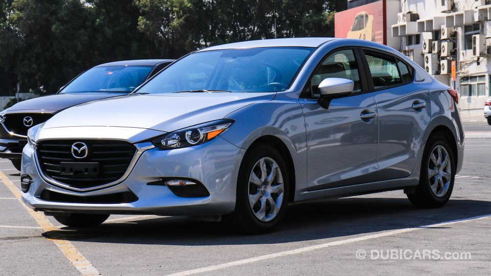 Mazda 3 for sale AED 40,000. Grey/Silver, 2018