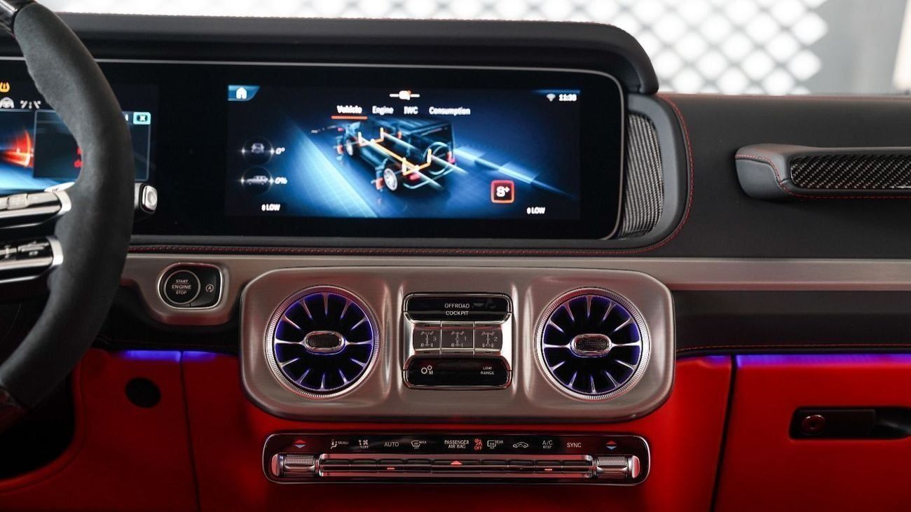 Mercedes-Benz G 63 AMG 4MATIC SUV GCC 2025 Fully Original Carbon Perfomance Package 5 Year Gargash Auto Warranty