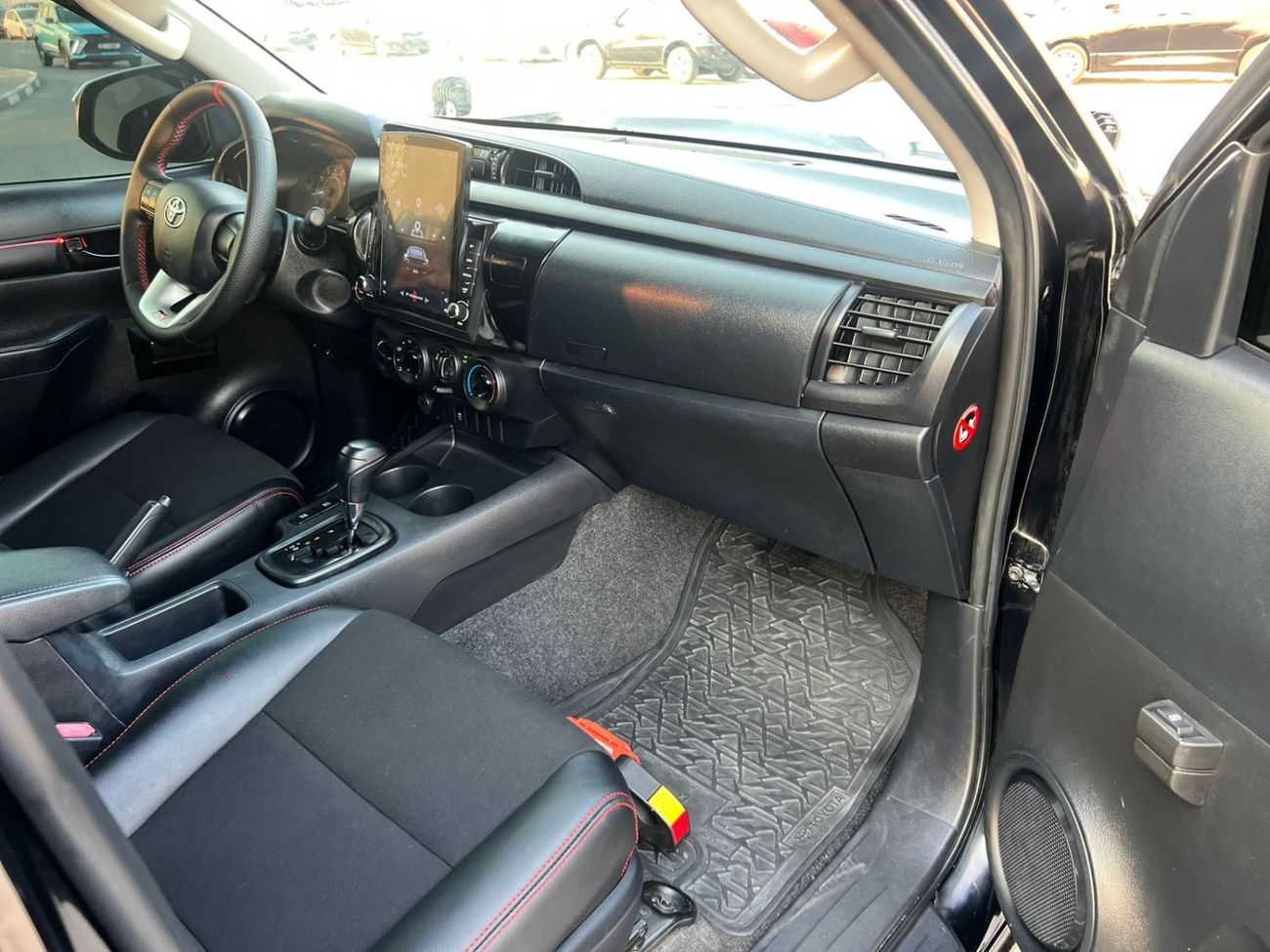 Toyota Hilux Toyota Hilux 2021Model 2.7 v4 Engine Fuel.Petrol Revolution Edition .off Road package full option. B