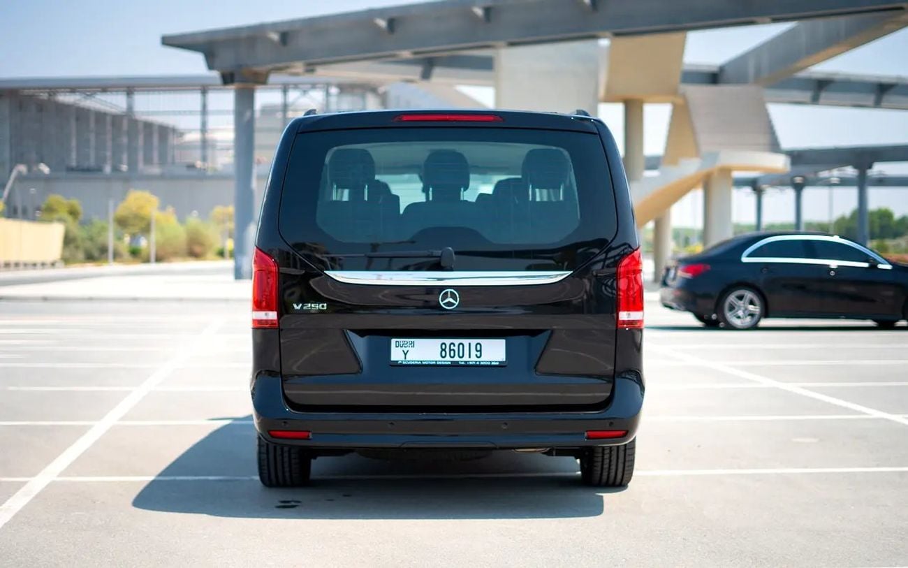 Mercedes Benz V 250 V 250 GCC Specs