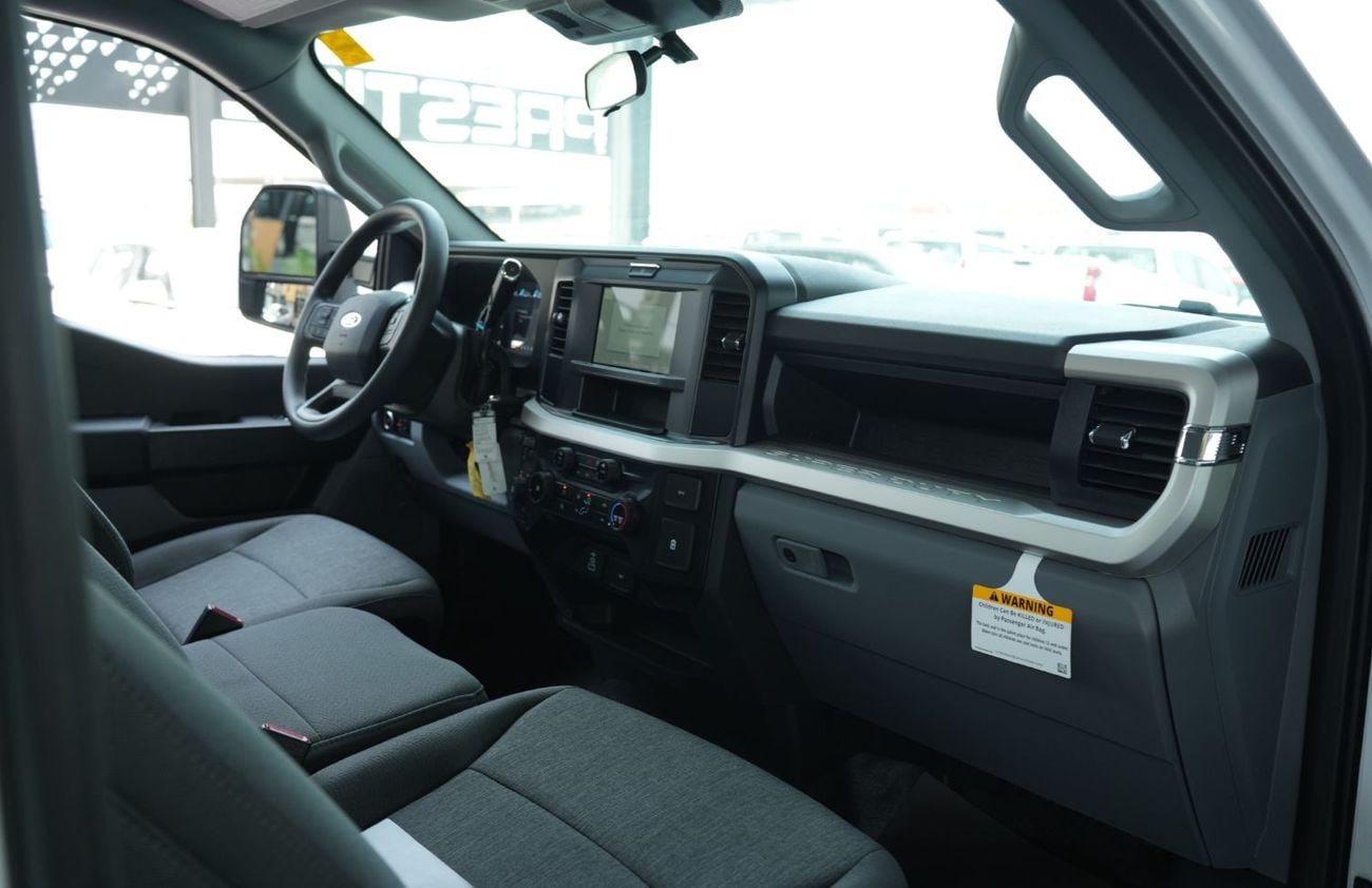 Ford F-550 F550 XL 4x4  Super Duty (Export Only)
