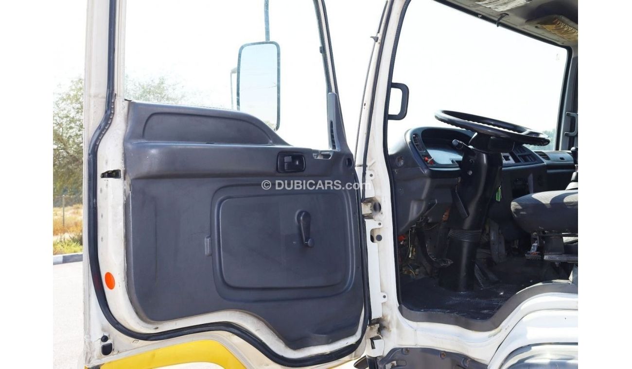 Isuzu NPR /// ISUZU FTR | 10 TON | V6 - 5.2L | INSULATED BOX | EXCELLENT CONDITION | GCC