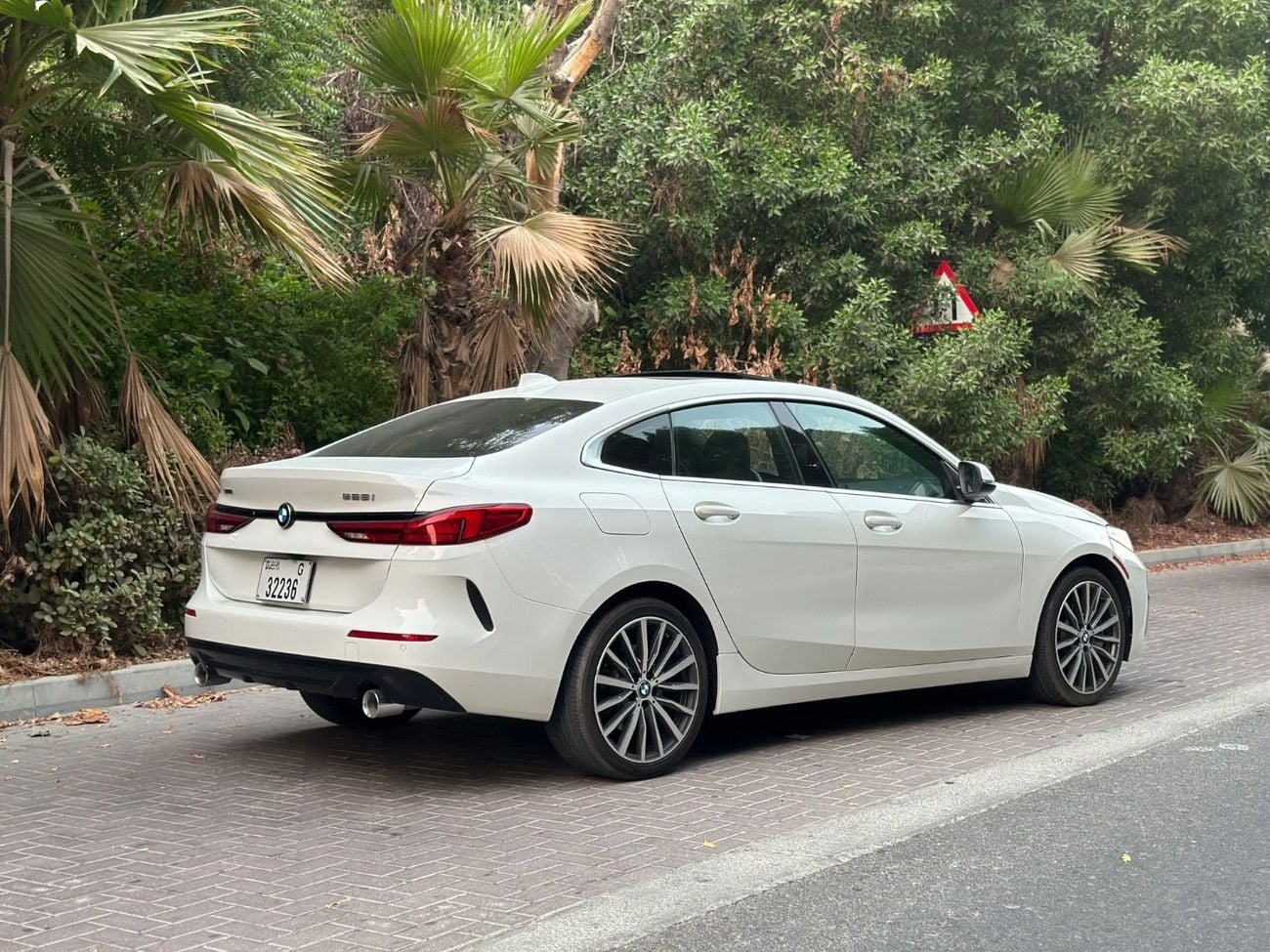 بي أم دبليو 228i xDrive 2022 White 2.0L 4-cylinder | 228 HP | AWD | Perfect Condition | American Specs