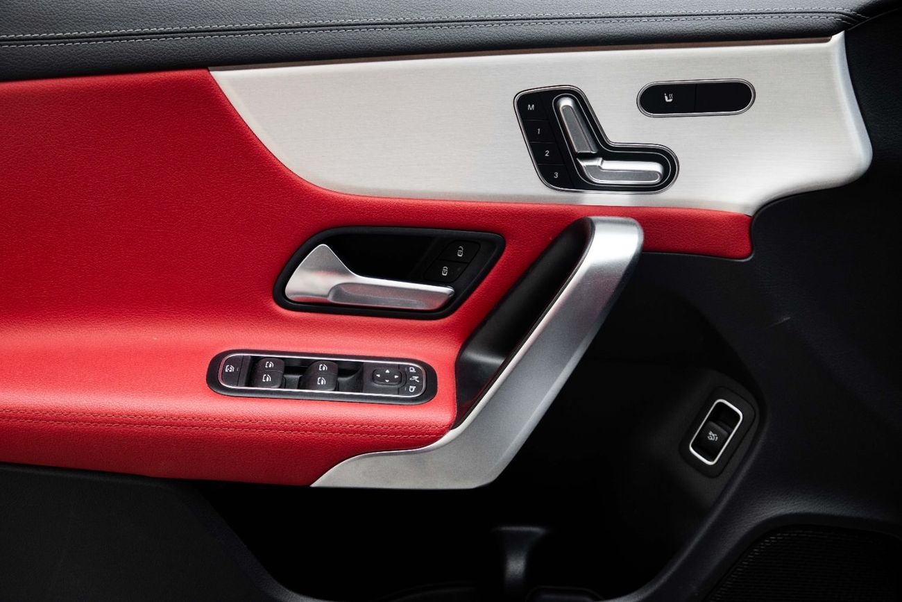 Mercedes-Benz CLA 250 CLA 250 AMG | 3,035 P.M  | 0% Downpayment | Agency Warranty 2028!