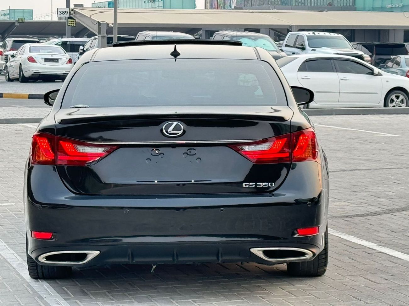 لكزس GS 350 بلاتينوم بحالة ممتازة من الداخل و الخارج