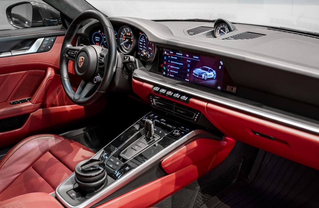 Porsche 911 Turbo S 3.8L (645 HP) Coupe