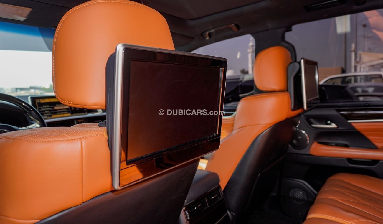 Lexus LX 570 Black Edition S