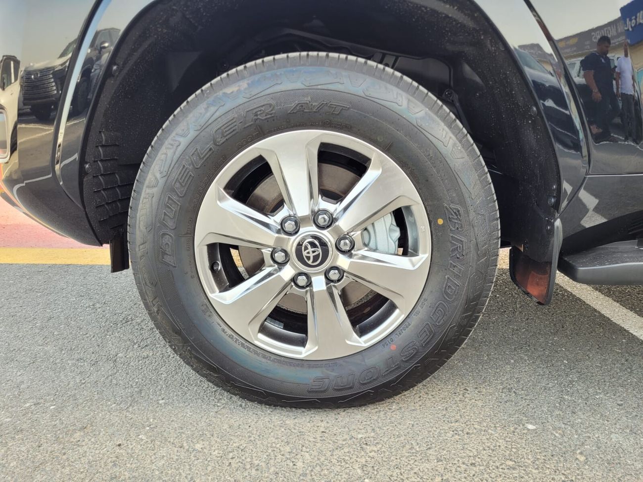 Toyota Land Cruiser RHD - 3.3 DSL - SAHARA - 7 STR - MY 2025 - BLK_BEIG (FOR EXPORT ONLY)