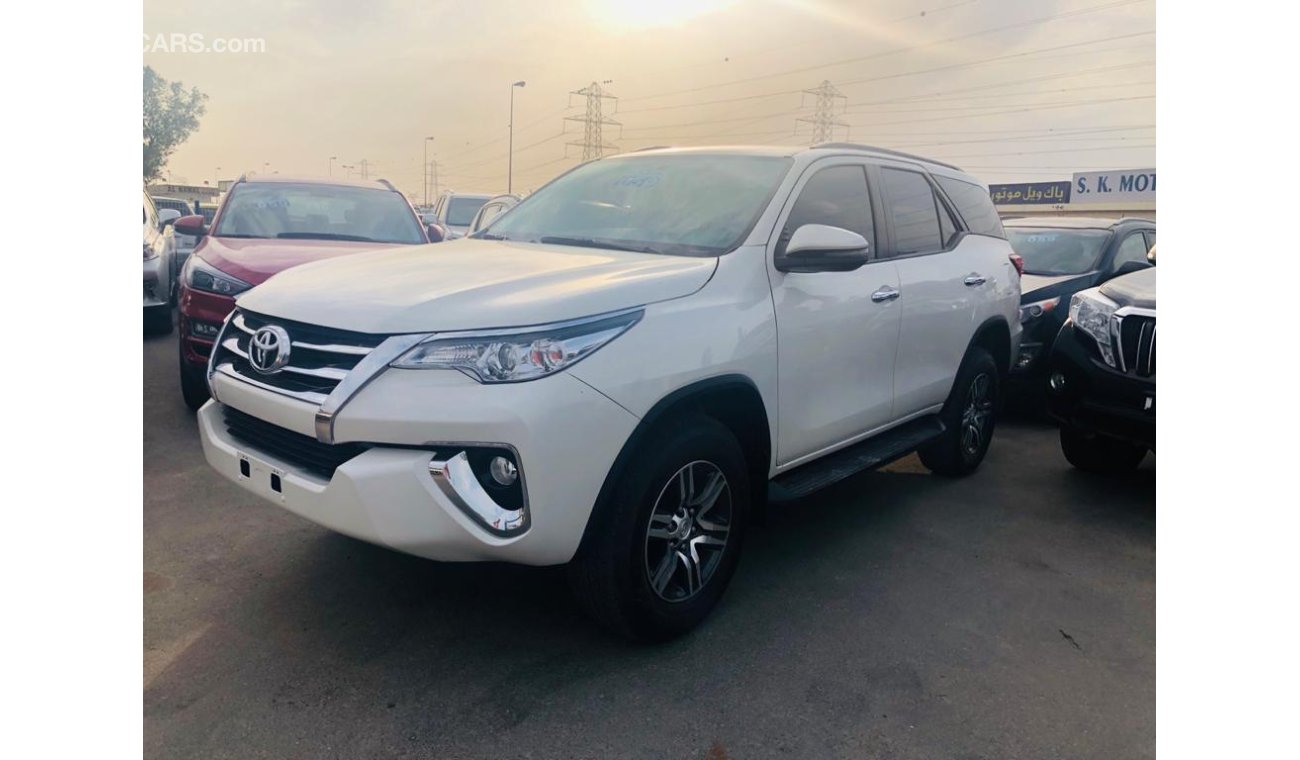 Toyota Fortuner FOG LIGHTS, LEATHER SEATS, ALLOY WHEELS, CLEAN CONDITION