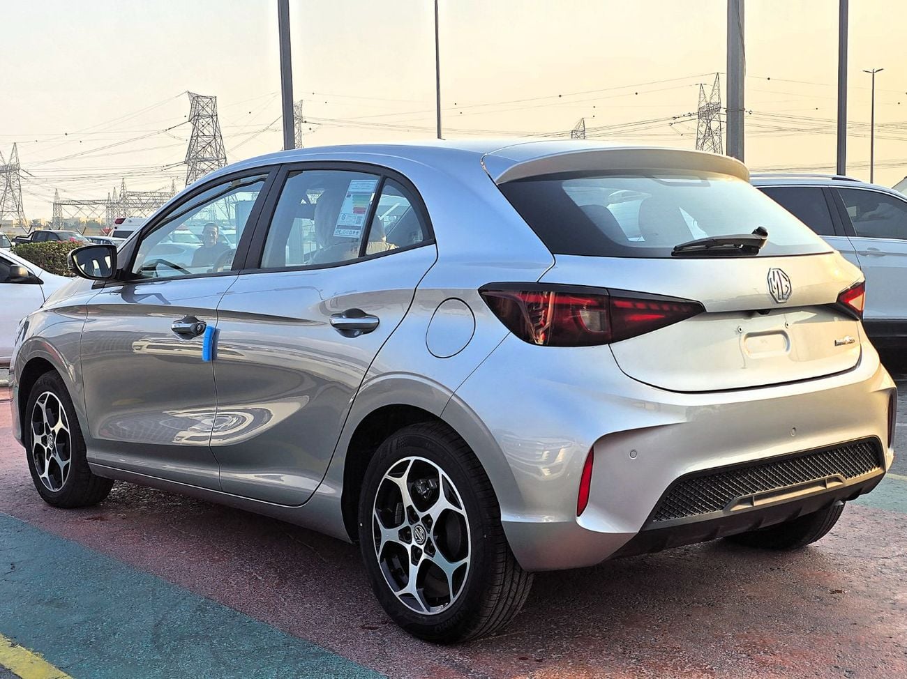 MG 3 COMFORT MG 3 1.5L A/T FWD Hatchback 4Doors Silver Color 2025 Model