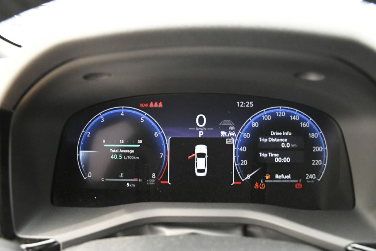 Toyota Camry 2.5L V4 GLE  petrol With panoramic