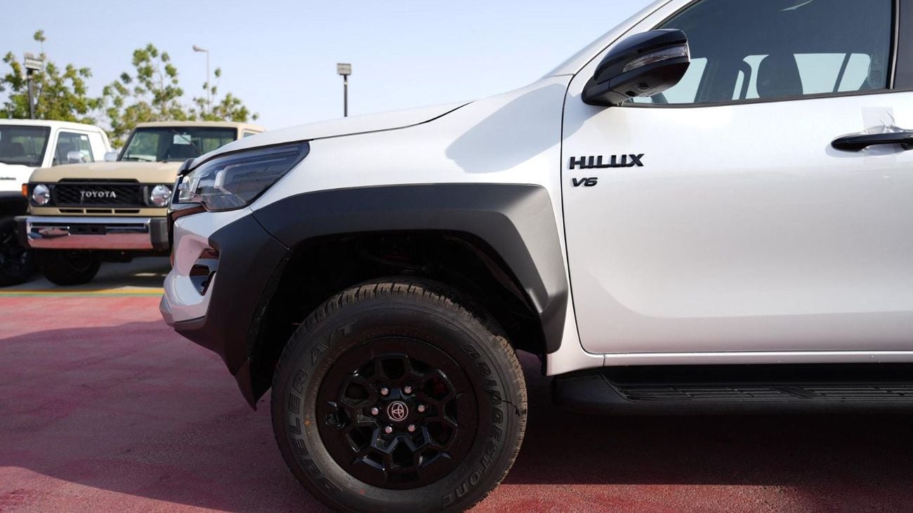 Toyota Hilux TOYOTA HILUX GR Sport 4.0L MY25