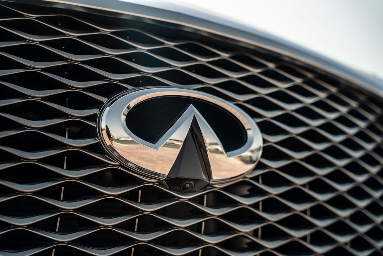 إنفينيتي QX80 Sensory ProActive GCC Specs Brand New