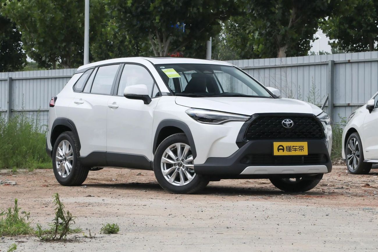 Toyota Corolla Spacio 2.0L CVT Luxury Edition