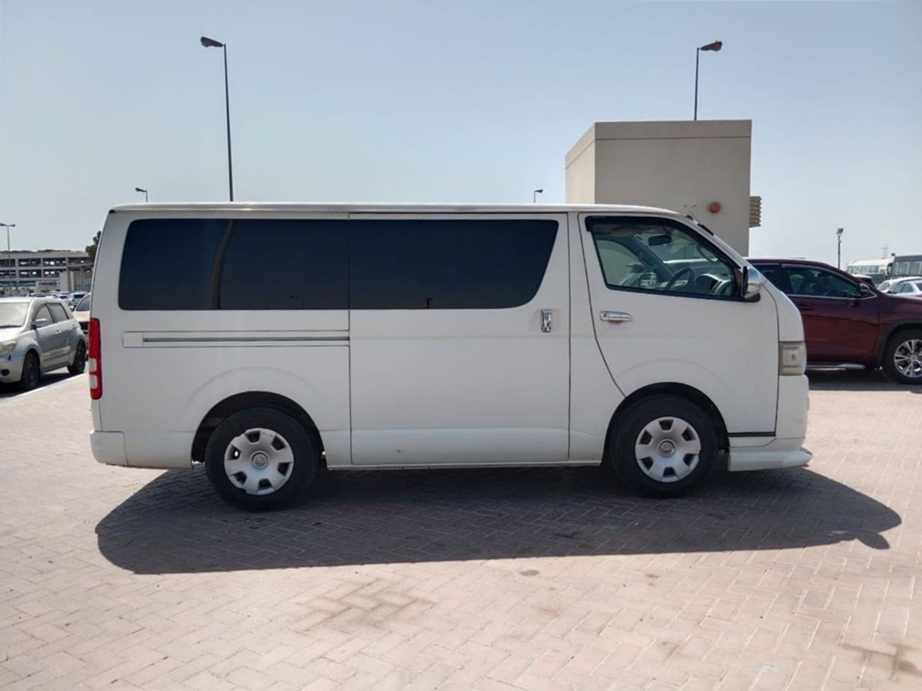 Toyota Hiace TOYOTA HIACE VAN RIGHT HAND DRIVE (PM1317)