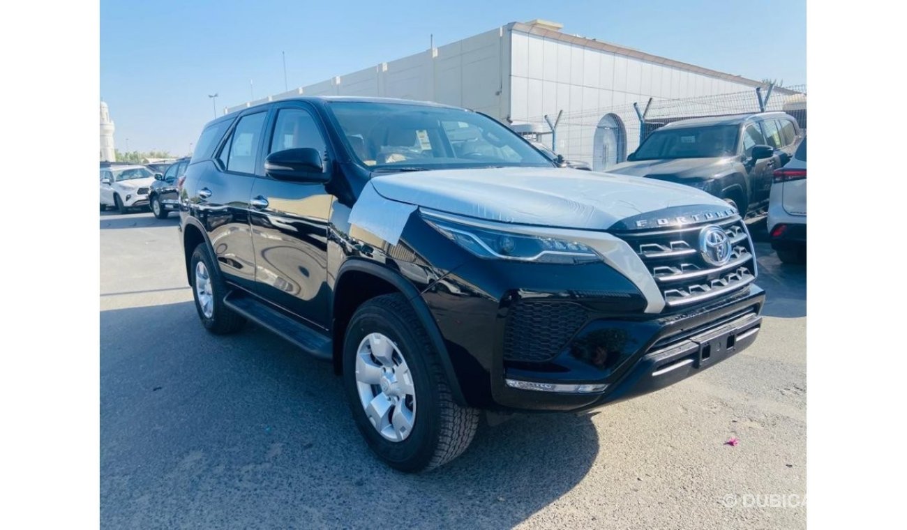 تويوتا فورتونر TOYOTA FORTUNER 2.7 AT CLIMATE CONTROL BLACK 2024