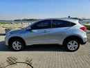 هوندا HRV EX GCC Specs Mid Option Premium Condition Low KM Perfect Compact SUV